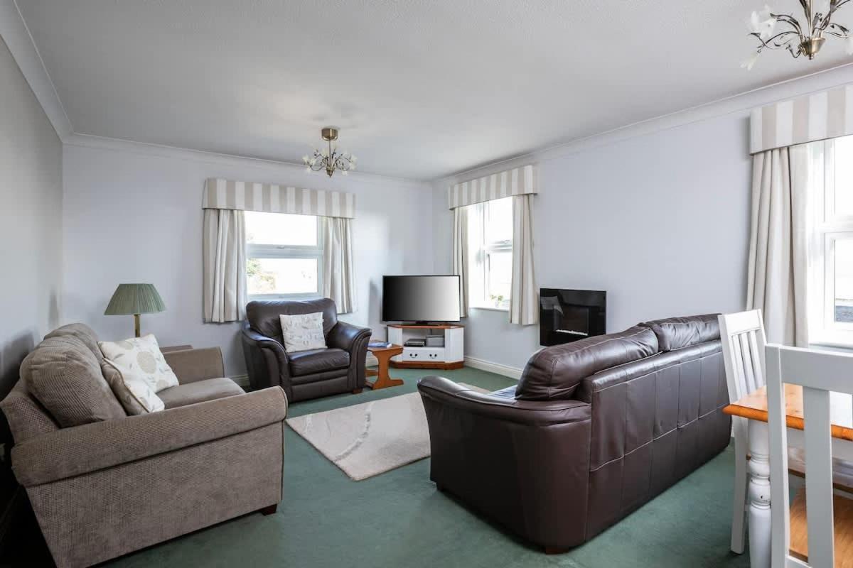 Willa Fabulous High Street Townhouse With Stunning Views & Parking At 'Eagles Nest' Falmouth Zewnętrze zdjęcie