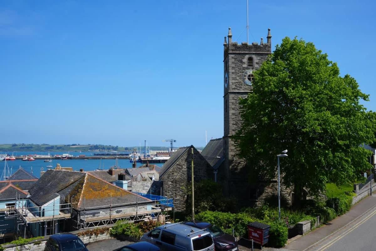 Willa Fabulous High Street Townhouse With Stunning Views & Parking At 'Eagles Nest' Falmouth Zewnętrze zdjęcie