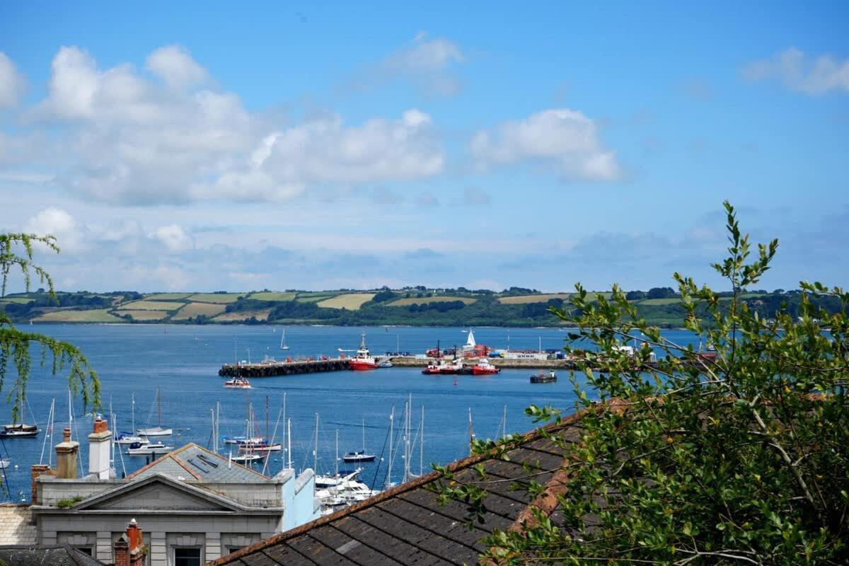 Willa Fabulous High Street Townhouse With Stunning Views & Parking At 'Eagles Nest' Falmouth Zewnętrze zdjęcie