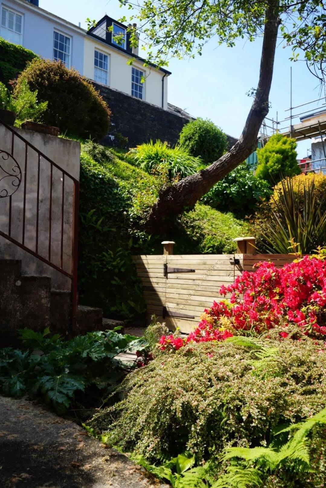 Willa Fabulous High Street Townhouse With Stunning Views & Parking At 'Eagles Nest' Falmouth Zewnętrze zdjęcie